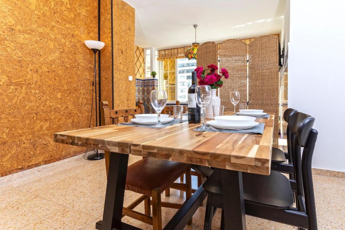 -Malagasunapts- West Beach Malaga Seafood & Relax Exterior photo