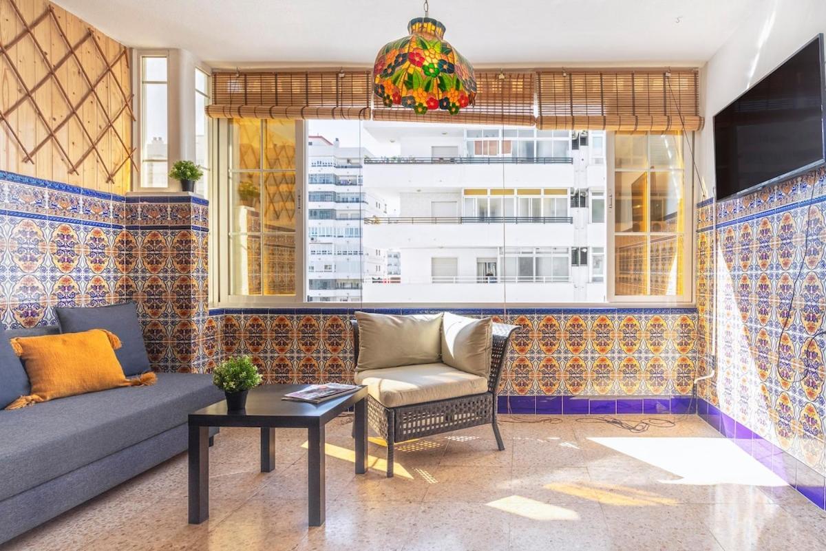 -Malagasunapts- West Beach Malaga Seafood & Relax Exterior photo